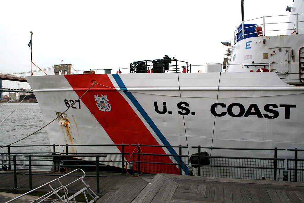 USCGC Vigorous WMEC-627 L76cm Ship Model