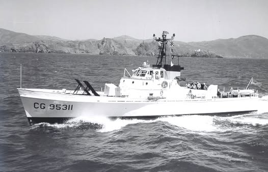 USCGC Cape Fox (WPB-95316) L76cm Ship Model