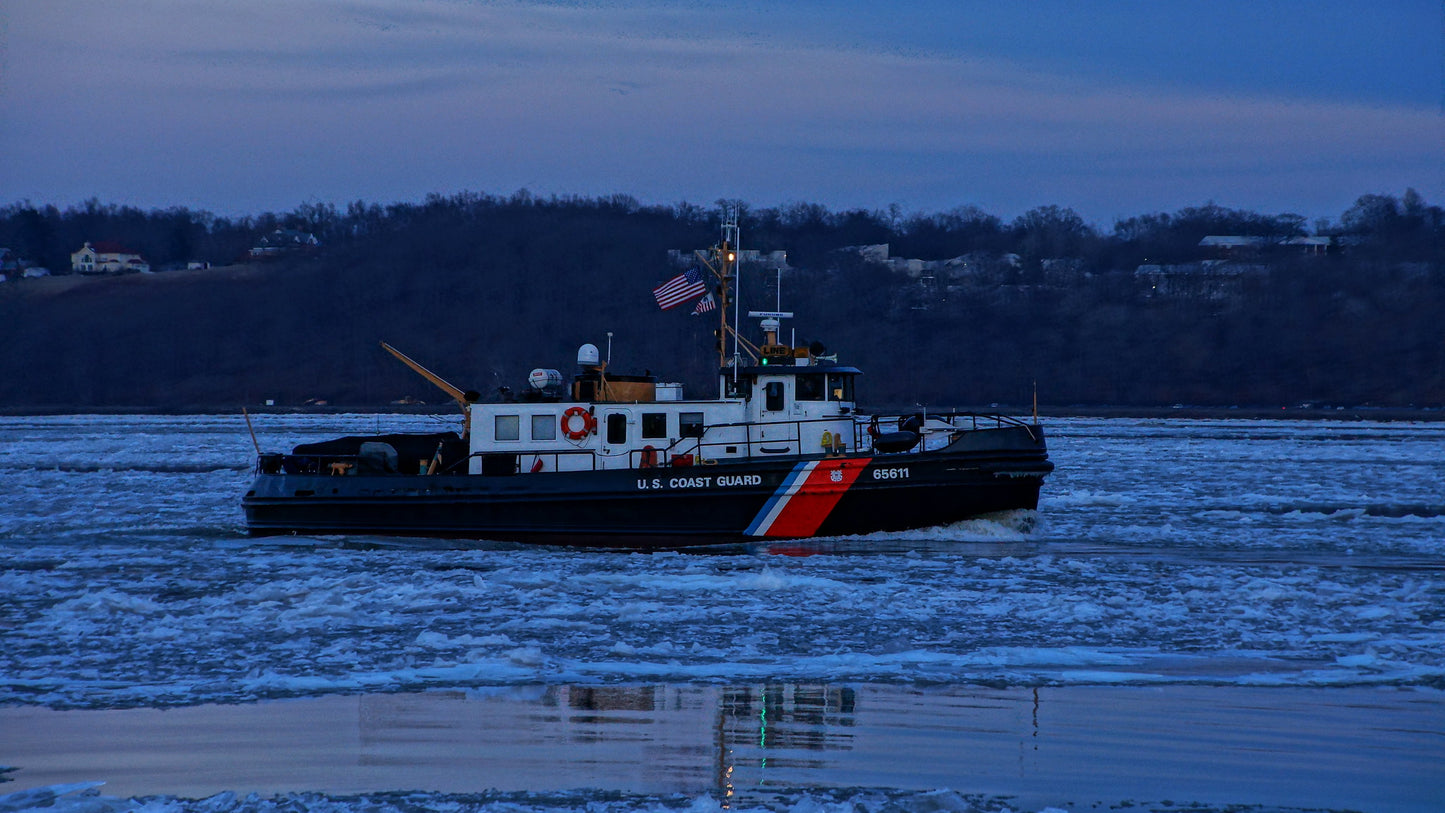 USCGC Line (WYTL-65611) L91cm Ship Model