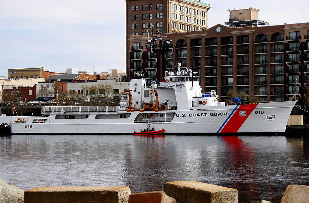 USCGC Diligence WMEC-616 L76cm Ship Model