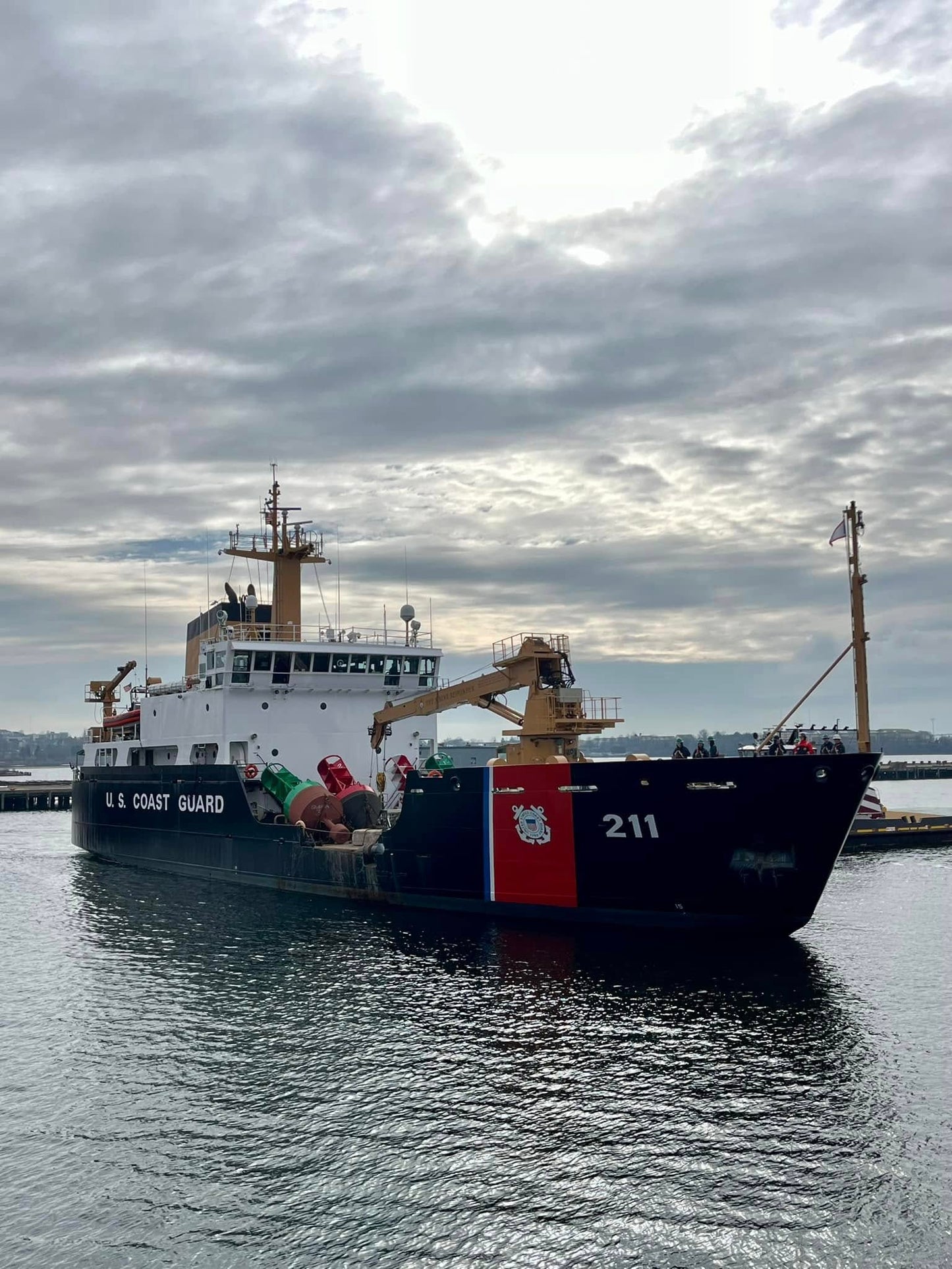 USCGC Oak (WLB-211) L91cm Ship Model