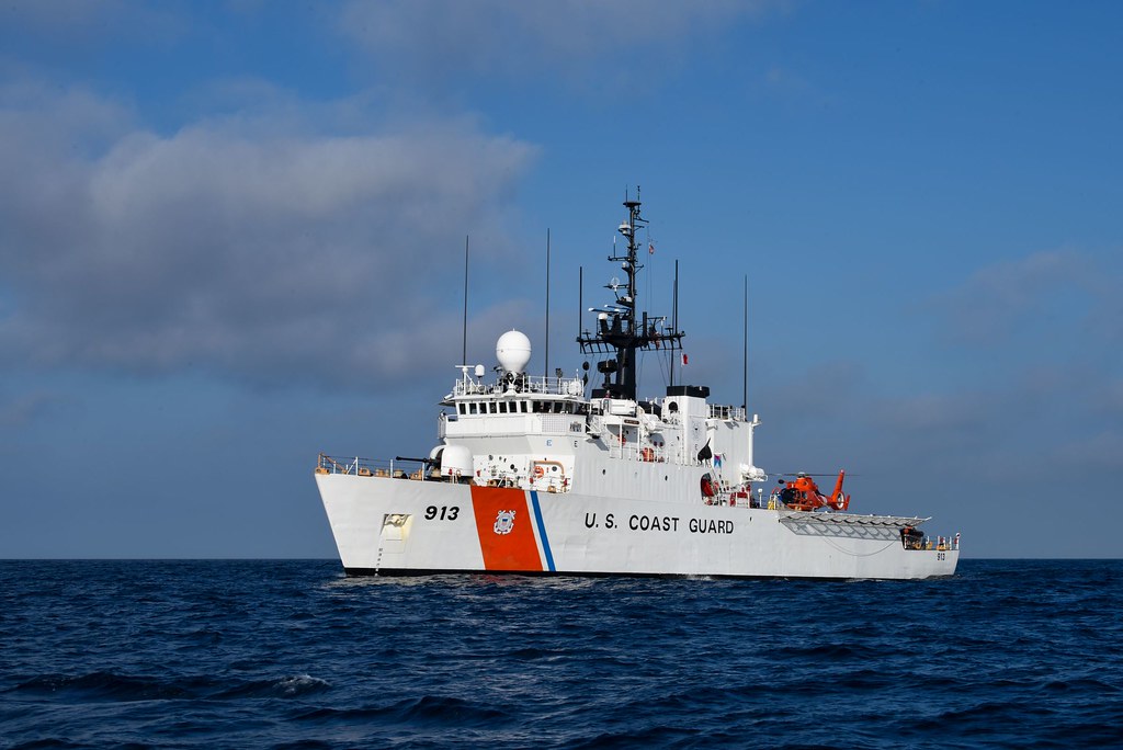 USCGC Mohawk WMEC-913 L76cm Ship Model