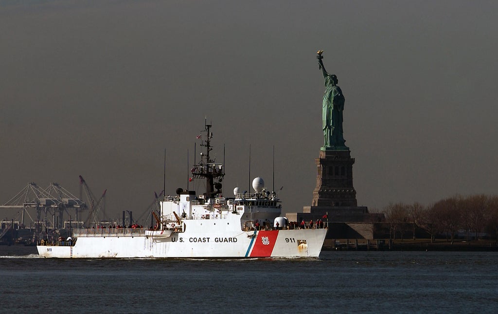USCGC Forward WMEC-911 L91cm Ship Model