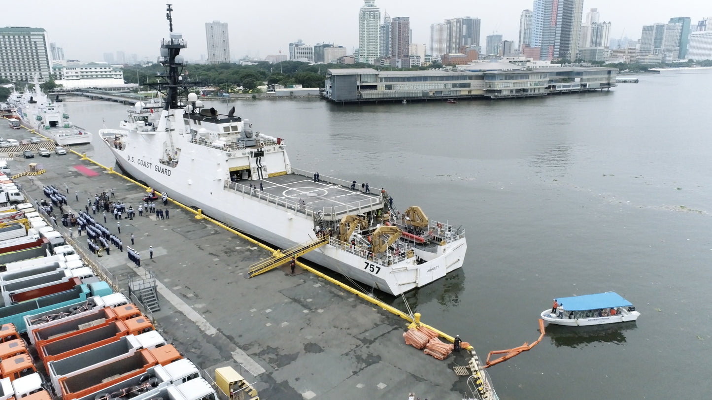 USCGC Midgett WMSL-757 L91cm Ship Model
