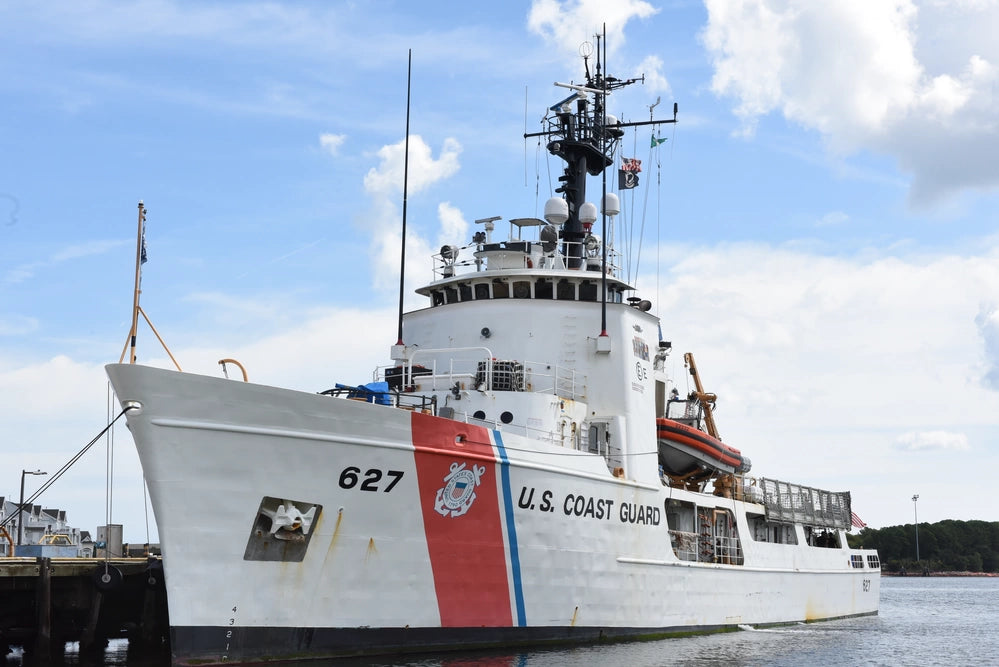 USCGC Vigorous WMEC-627 L76cm Ship Model
