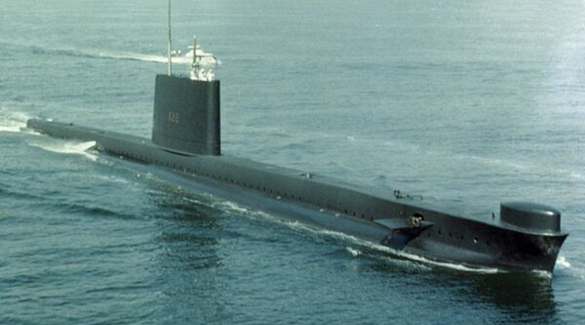 Brazilian Riachuelo Submarine (S40) 30 Inches Model