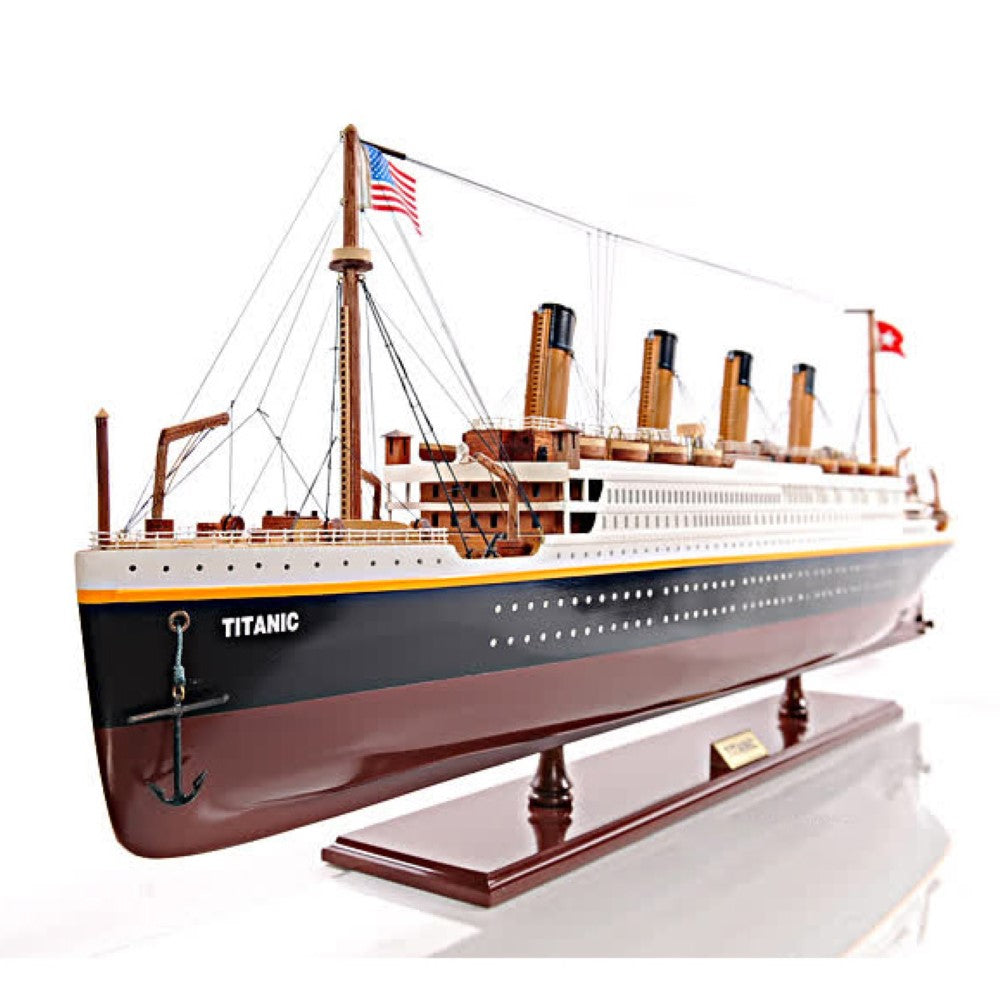 RMS TITANIC CRUISE SHIP MODEL MIDSIZE WITH DISPLAY CASE| High-quality Cruiser| Fully Assembled Wooden Model Ship