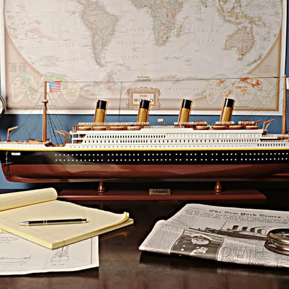 RMS TITANIC CRUISE SHIP MODEL MIDSIZE WITH DISPLAY CASE| High-quality Cruiser| Fully Assembled Wooden Model Ship