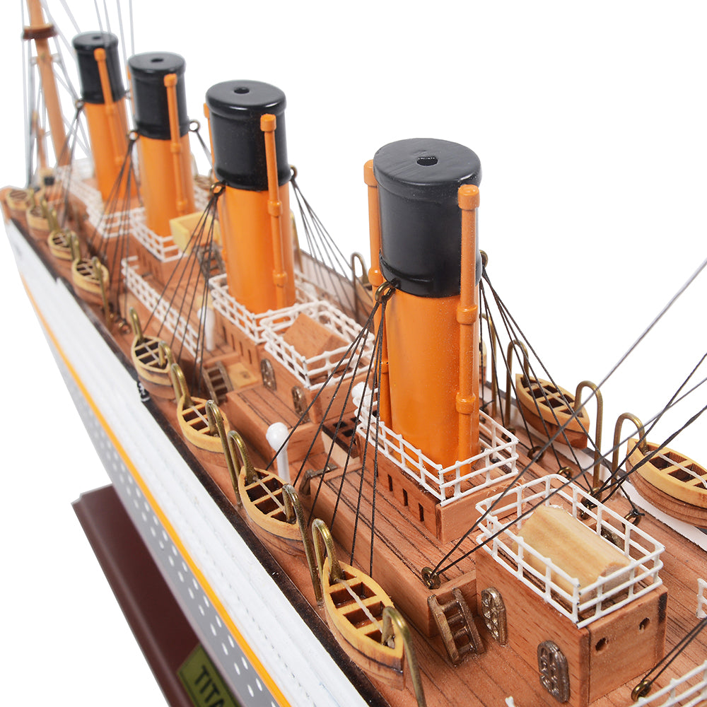 TITANIC CRUISE SHIP MODEL PAINTED SMALL| High-quality Cruiser| Fully Assembled Wooden Model Ship For Wholesale
