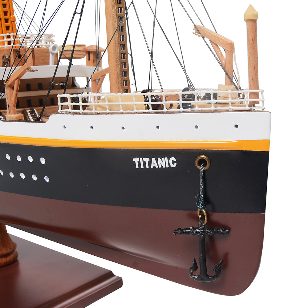 TITANIC CRUISE SHIP MODEL PAINTED SMALL| High-quality Cruiser| Fully Assembled Wooden Model Ship For Wholesale