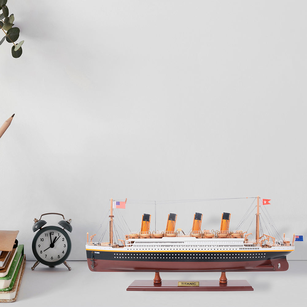 TITANIC CRUISE SHIP MODEL PAINTED SMALL| High-quality Cruiser| Fully Assembled Wooden Model Ship For Wholesale