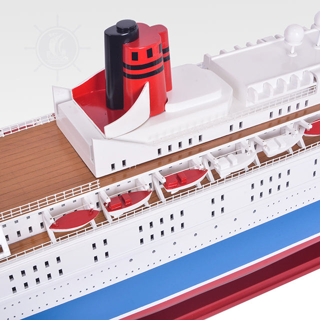 Queen Elizabeth II Painted Large Cruiseship Model