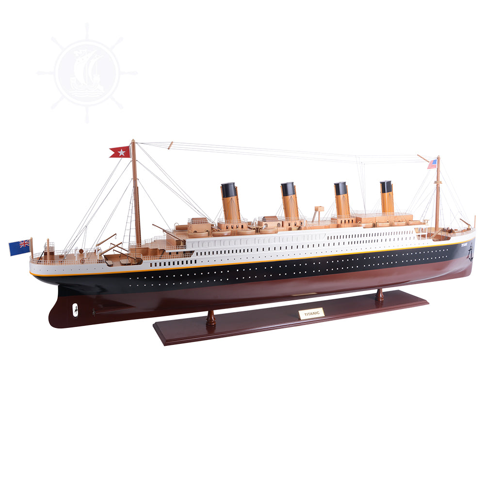 Titanic Painted XXL Exclusive Edition Cruiseship Model