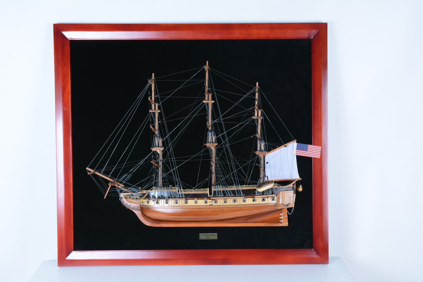 USS Constitution Half-Ship L89cm