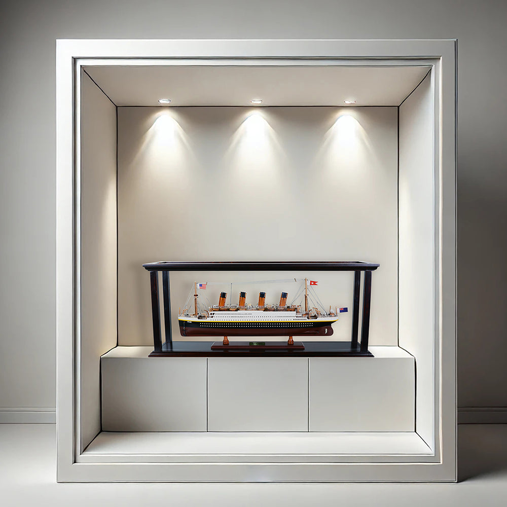 P108 - Display Case for Titanic 24” (60.96cm)