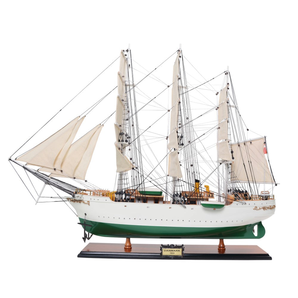 DANMARK PAINTED MODEL SHIP | High-quality | Fully Assembled Wooden Ship Models For Wholesale