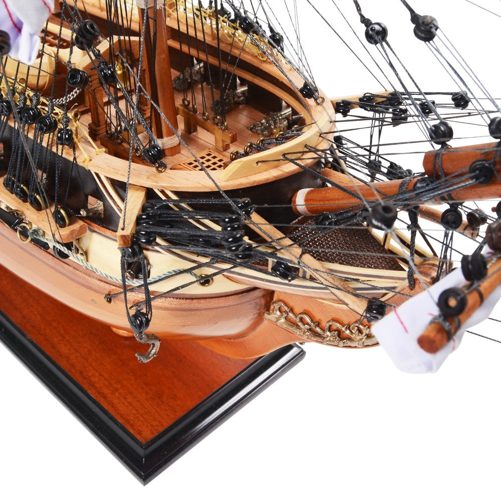 USS CONSTITUTION MODEL SHIP MEDIUM | High-quality | Fully Assembled Wooden Ship Models For Wholesale