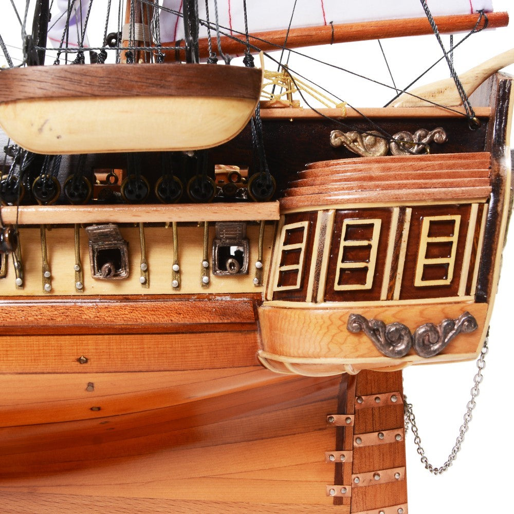 USS CONSTITUTION MODEL SHIP MEDIUM | High-quality | Fully Assembled Wooden Ship Models For Wholesale