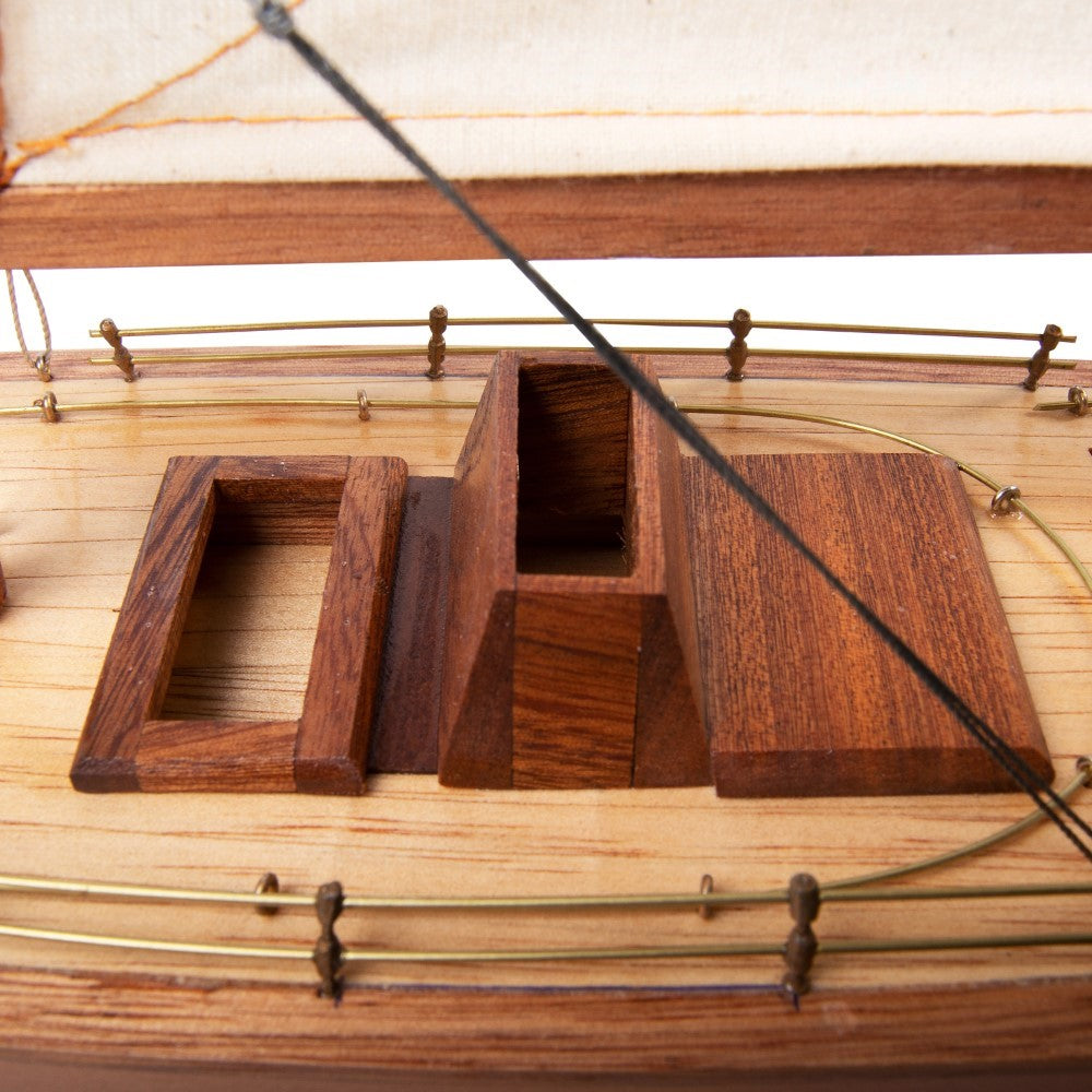 COLUMBIA Model Yacht Medium Fully Assembled Wooden Ship Model For Wholesalec