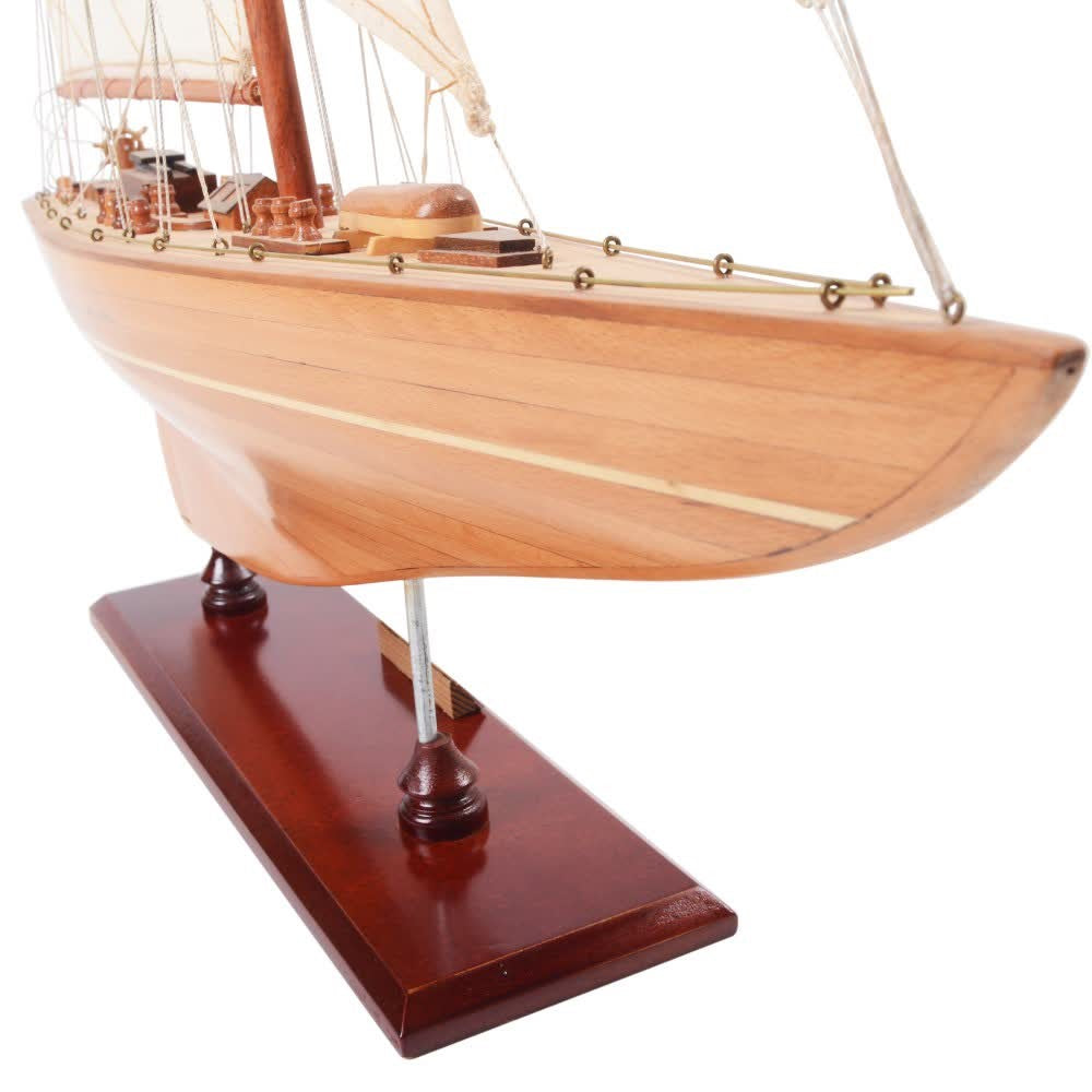 ENDEAVOUR Model Yacht MEDIUM | Fully Assembled Wooden Ship Model For Wholesale