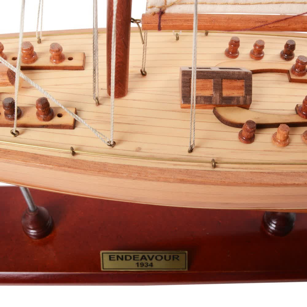 ENDEAVOUR Model Yacht MEDIUM | Fully Assembled Wooden Ship Model For Wholesale
