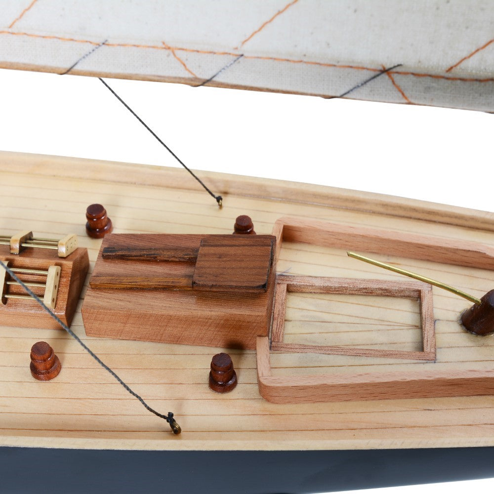 PEN DUICK PAINTED Model Yacht | Fully Assembled Wooden Ship Model For Wholesale