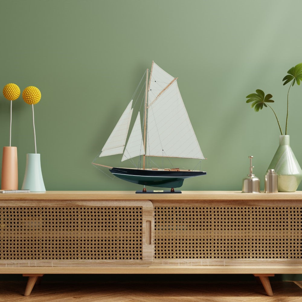PEN DUICK PAINTED Model Yacht | Fully Assembled Wooden Ship Model For Wholesale