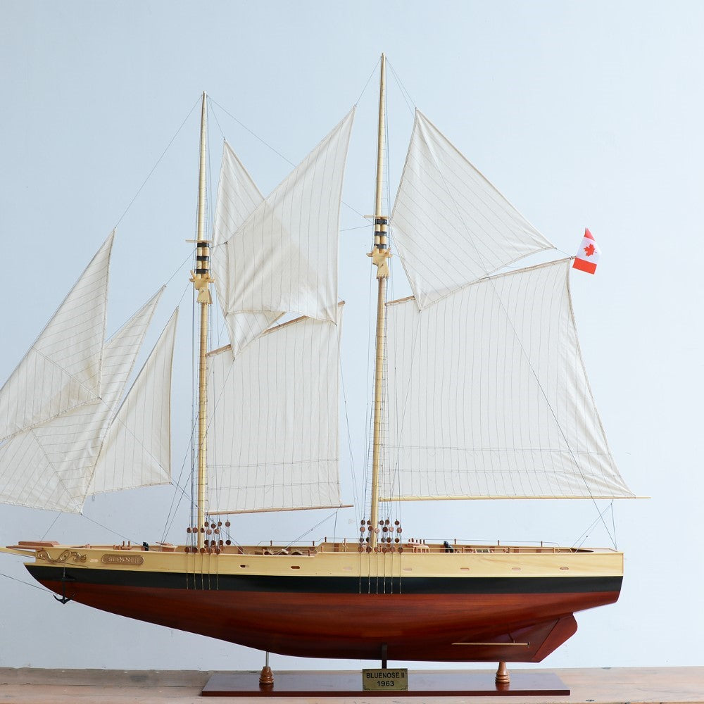 BLUENOSE II XL Model Yacht | Fully Assembled Wooden Ship Model For Wholesale