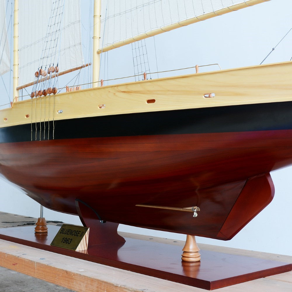 BLUENOSE II XL Model Yacht | Fully Assembled Wooden Ship Model For Wholesale