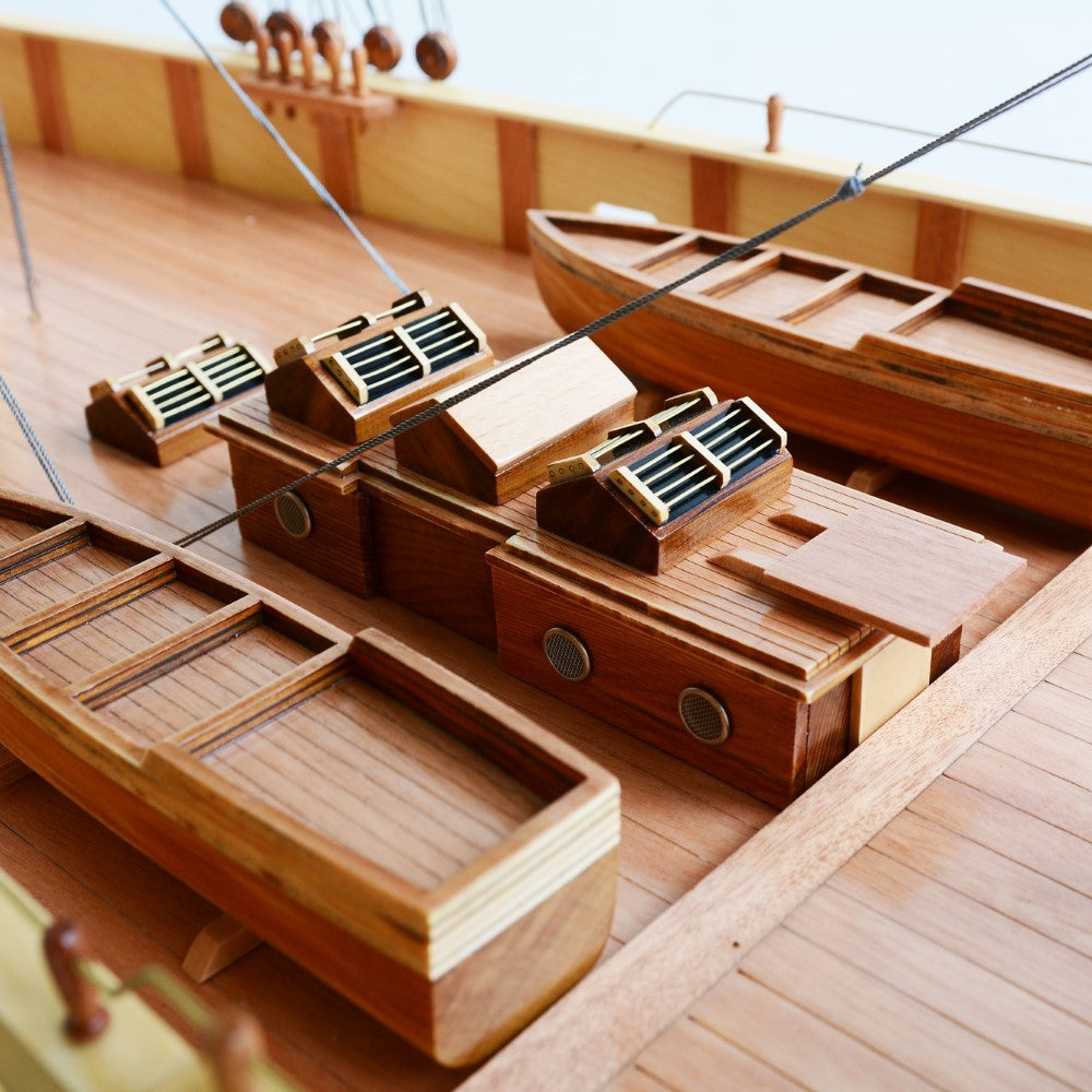 BLUENOSE II XL Model Yacht | Fully Assembled Wooden Ship Model For Wholesale