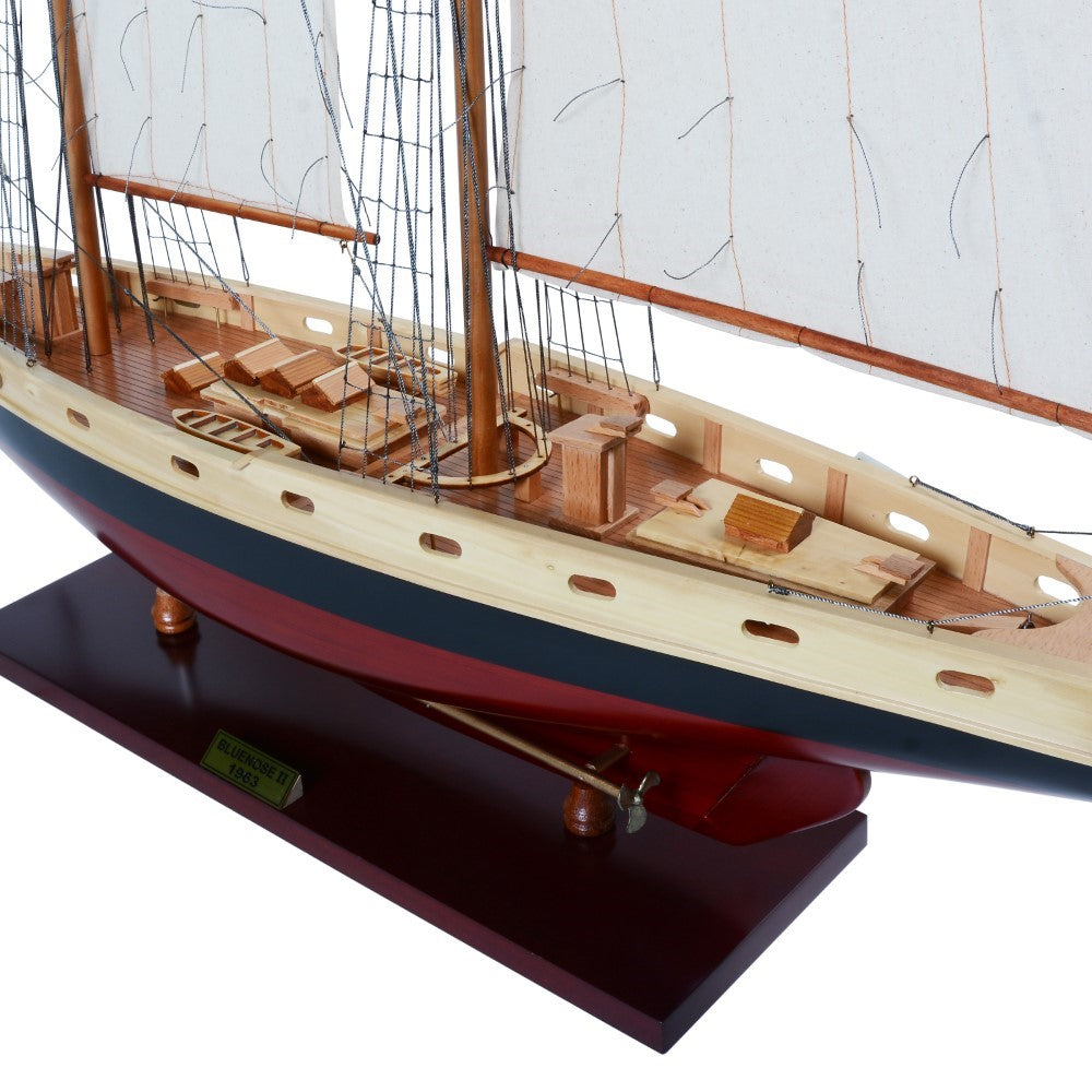 BLUENOSE II PAINTED MEDIUM Model Yacht | Partially Assembled Wooden Yacht Model For Wholesale