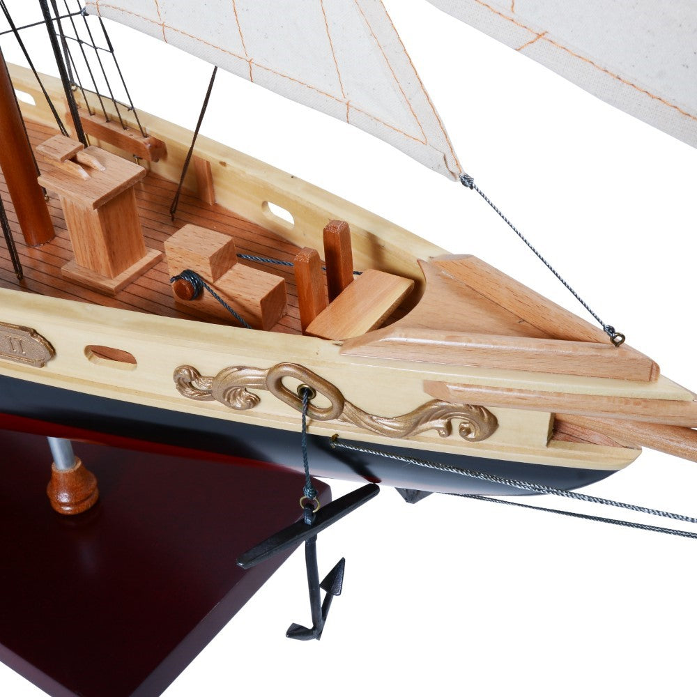 BLUENOSE II PAINTED MEDIUM Model Yacht | Partially Assembled Wooden Yacht Model For Wholesale
