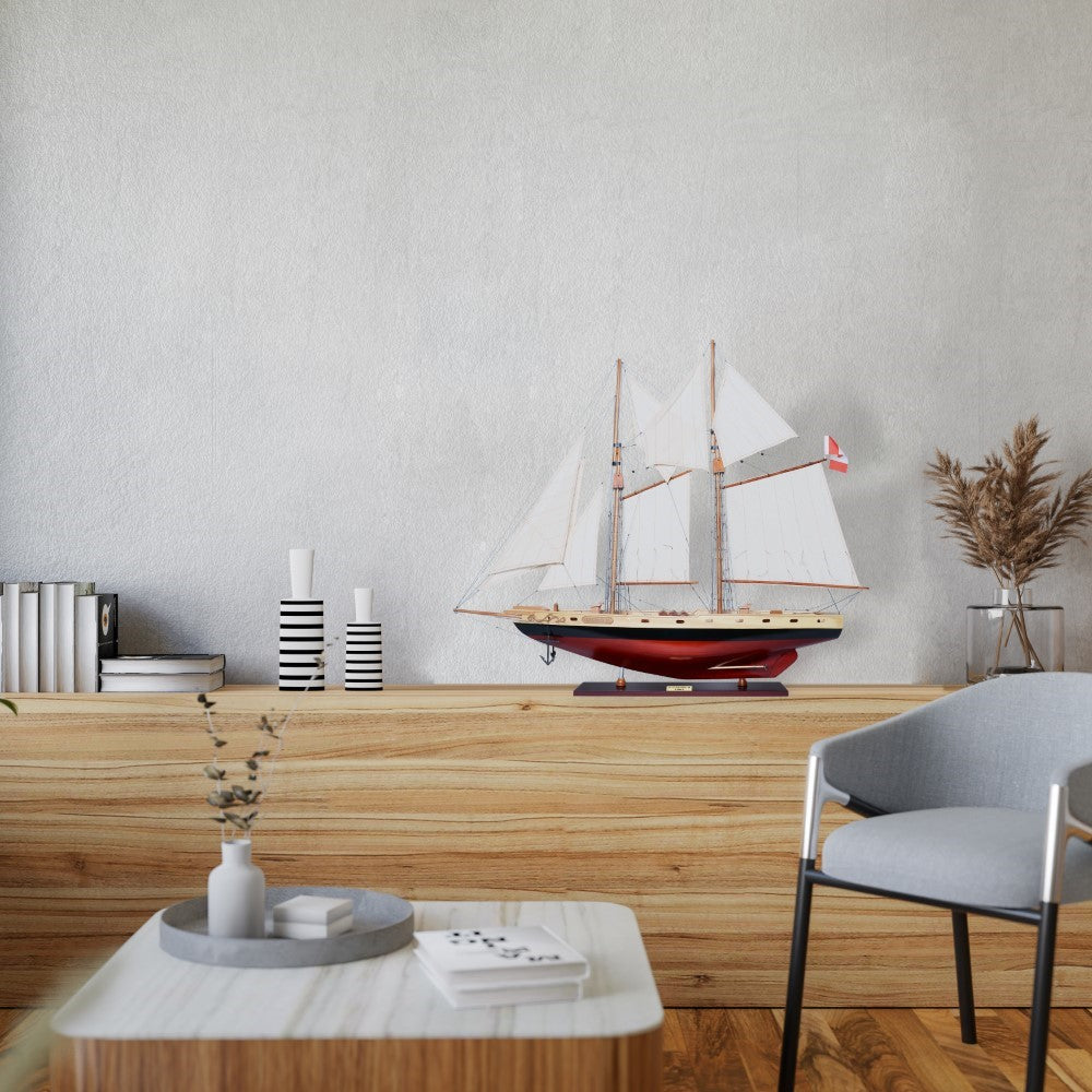 BLUENOSE II PAINTED MEDIUM Model Yacht | Partially Assembled Wooden Yacht Model For Wholesale