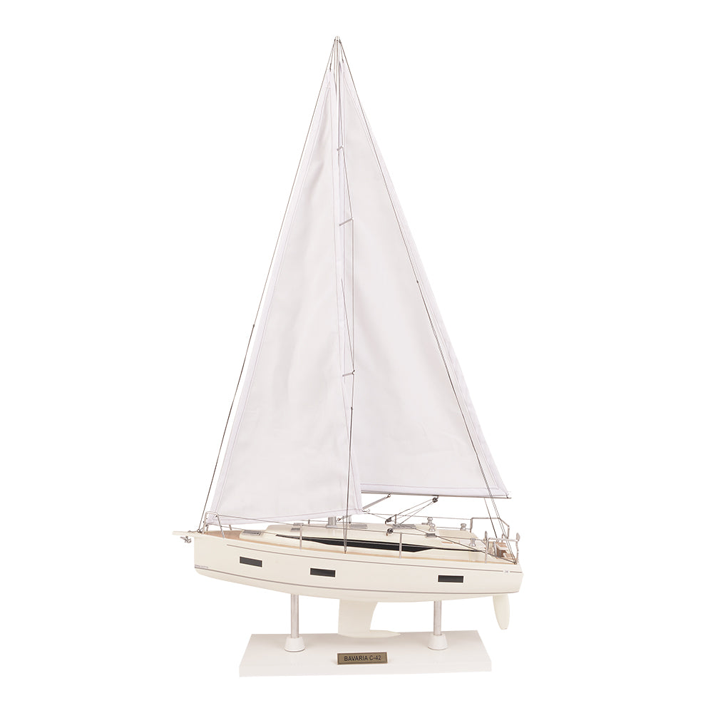 Y216 - Bavaria C-42 (L40) Sailboat model