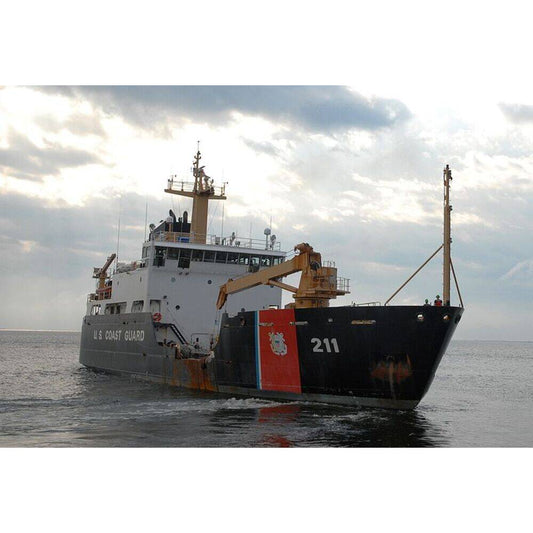 USCGC Oak (WLB-211) L76cm Ship Model