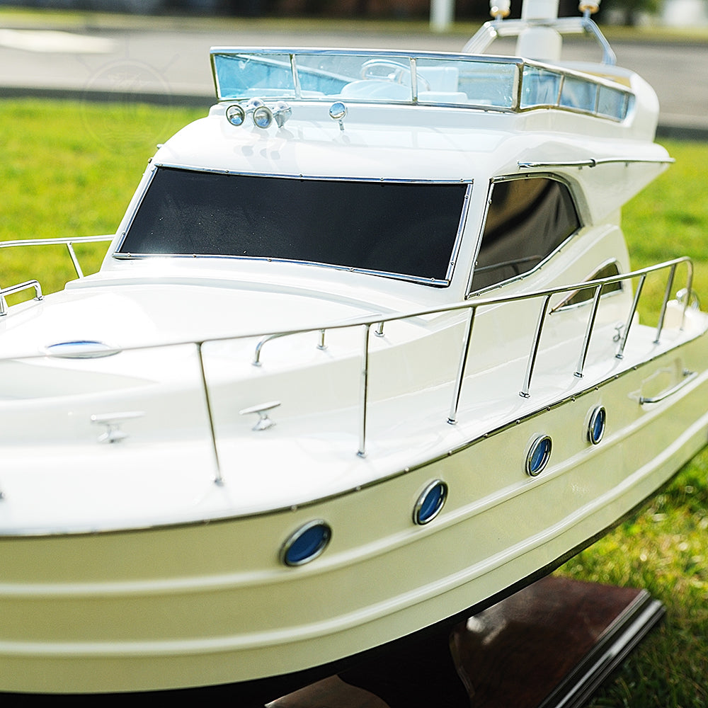 VIKING SPORT MODEL BOAT YACHT L90 | High-quality | Fully Assembled Wooden Model boats For Wholesale