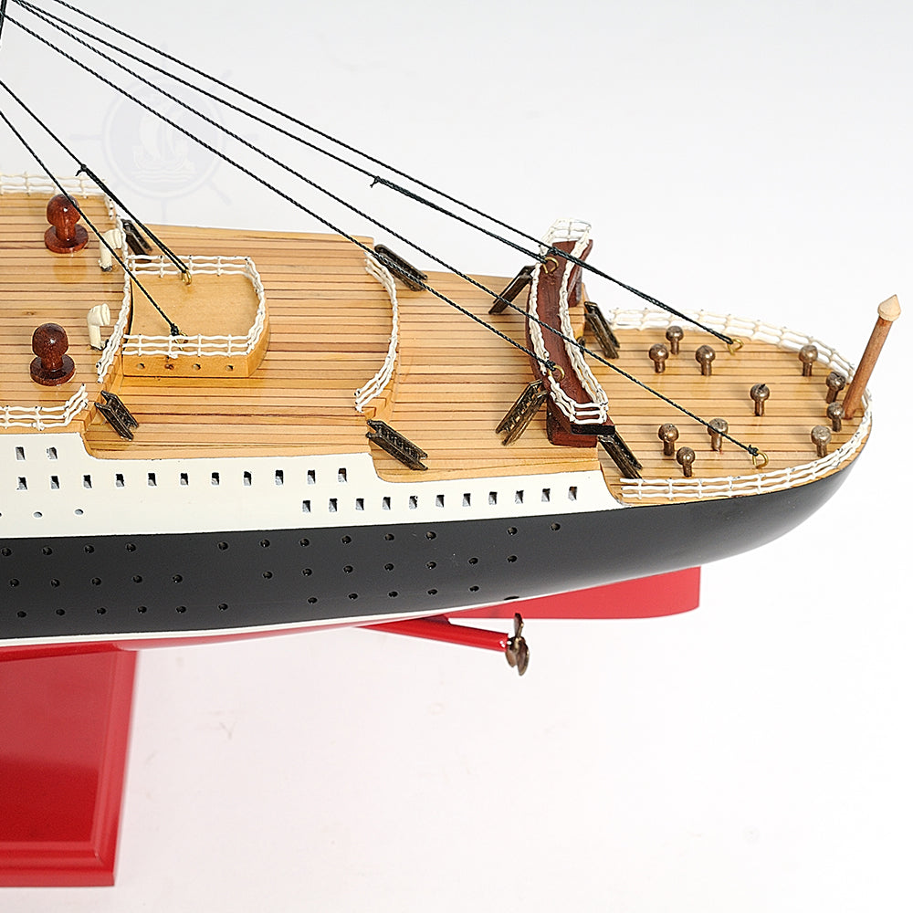 QUEEN MARY CRUISE SHIP MODEL LARGE WITH DISPLAY CASE| High-quality Cruiser| Fully Assembled Wooden Model Ship