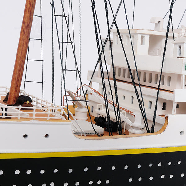 TITANIC MUSEUM QUALITY L100 | High-quality Cruiser| Fully Assembled Wooden Model Ship For Wholesale