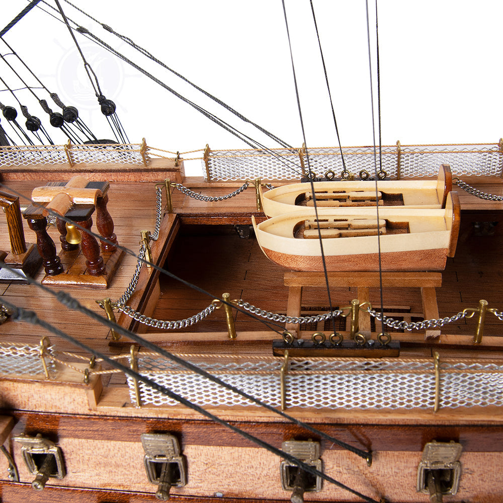 HMS Victory Exclusive Edition Large - THE FAMOUS BATTLESHIP Of THE ROYAL NAVY