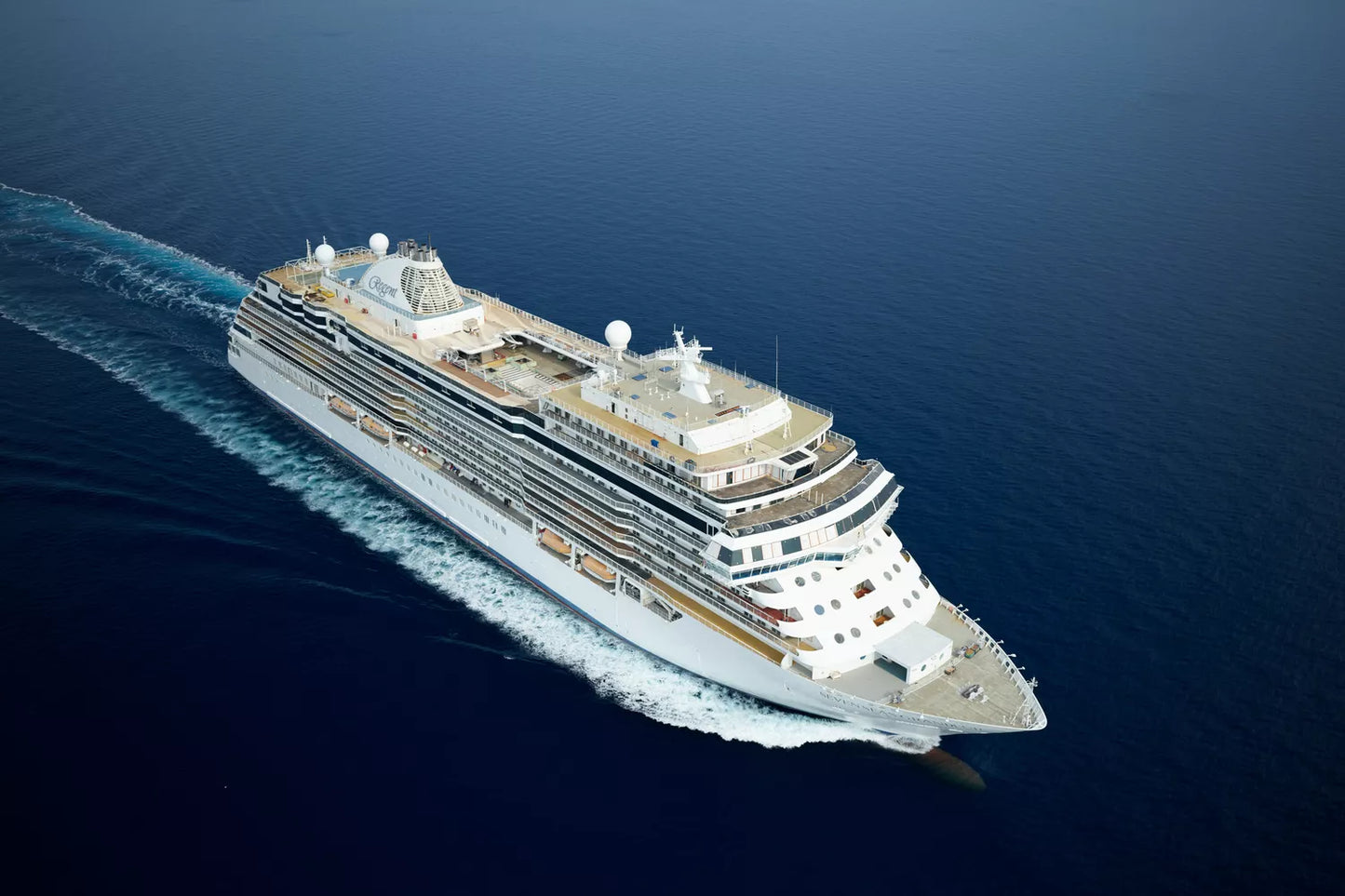 American Seven Seas Grandeur (Explorer-Class) Cruise Ship 30 Inches Model