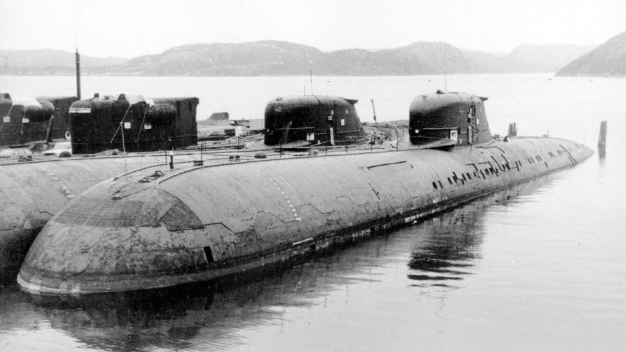 Russian K-141 Kursk Oscar II-Class Submarine (Project 949A) 36 Inches Model