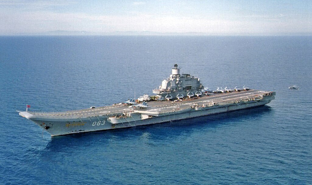 Russian Admiral Kuznetsov (063) 30 Inches Aircraft Carrier Model