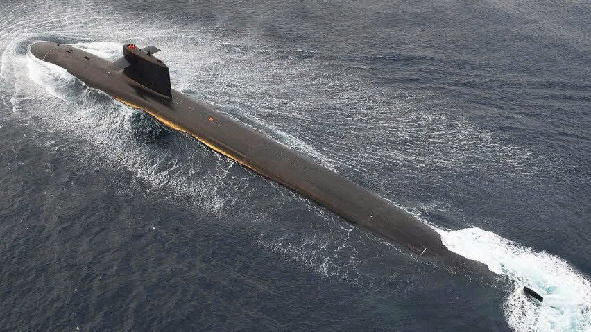 French Le Triomphant ballistic missile Submarine (S616) 36 Inches Model