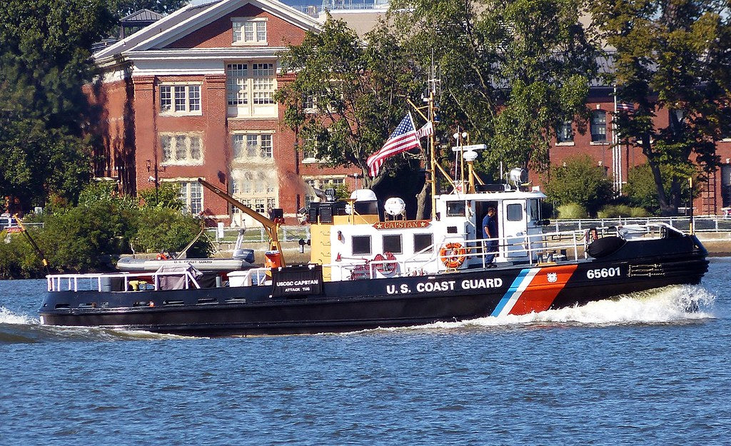 USCGC Catenary (WYTL-65606) L76cm Ship Model