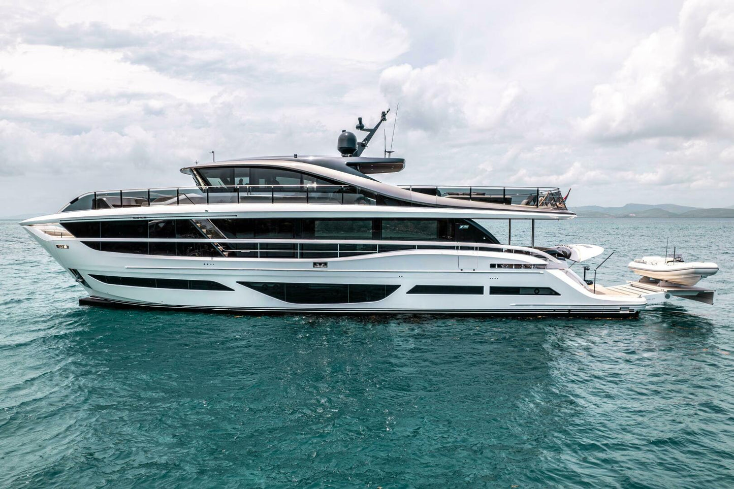 British Princess X95 (X Class) 36 Inches Ship Model
