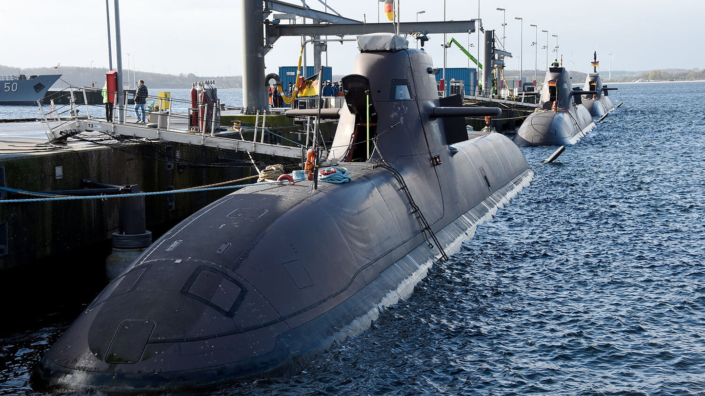 German Type 212A Submarine (U-Boot Klasse 212A) 36 Inches Model
