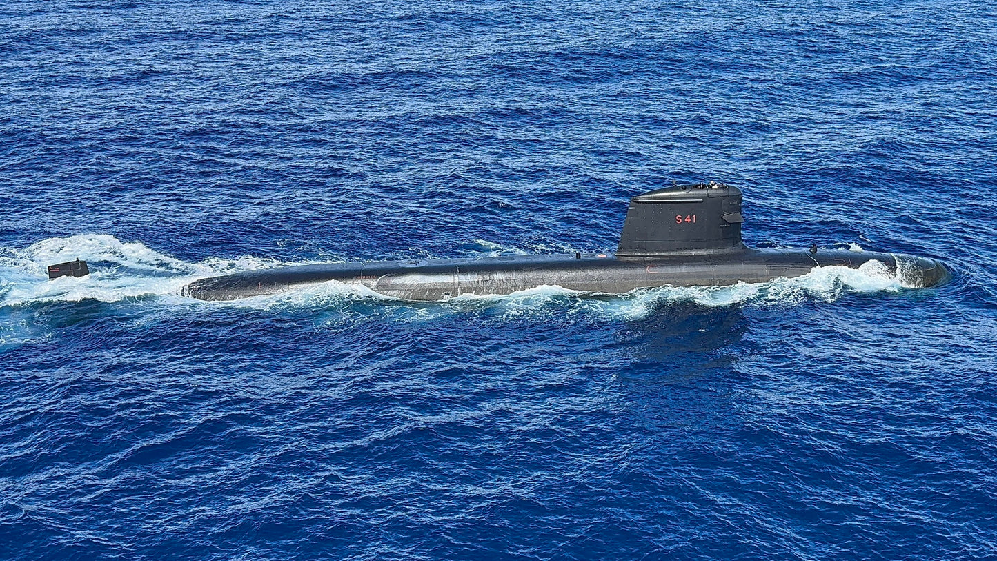 Brazilian Riachuelo Submarine (S40) 30 Inches Model