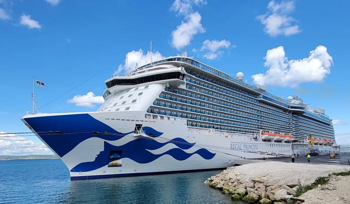 American Regal Princess Royal-Class Cruise Ship 36 Inches Model