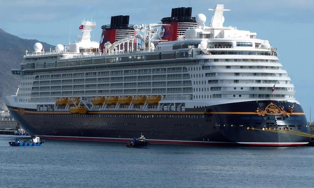 Disney Dream (Disney Cruise Line) 30 Inches Cruise Ship Model
