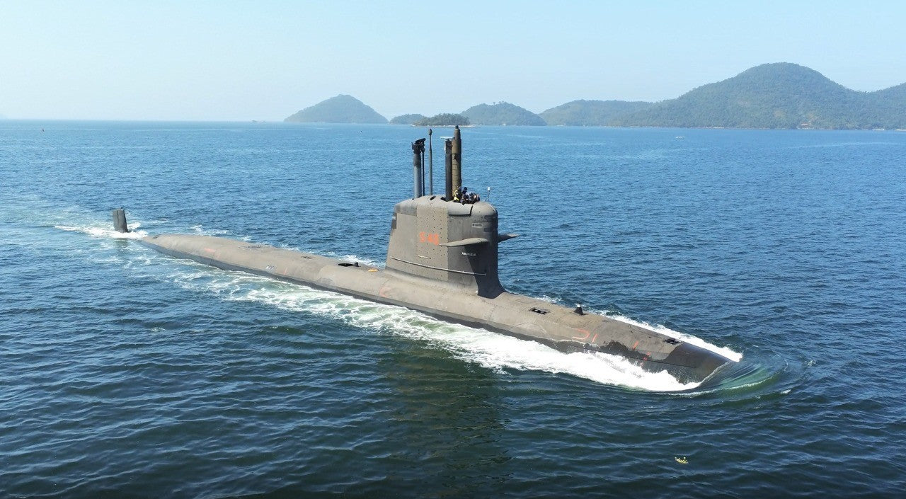 Brazilian Riachuelo Submarine (S40) 30 Inches Model